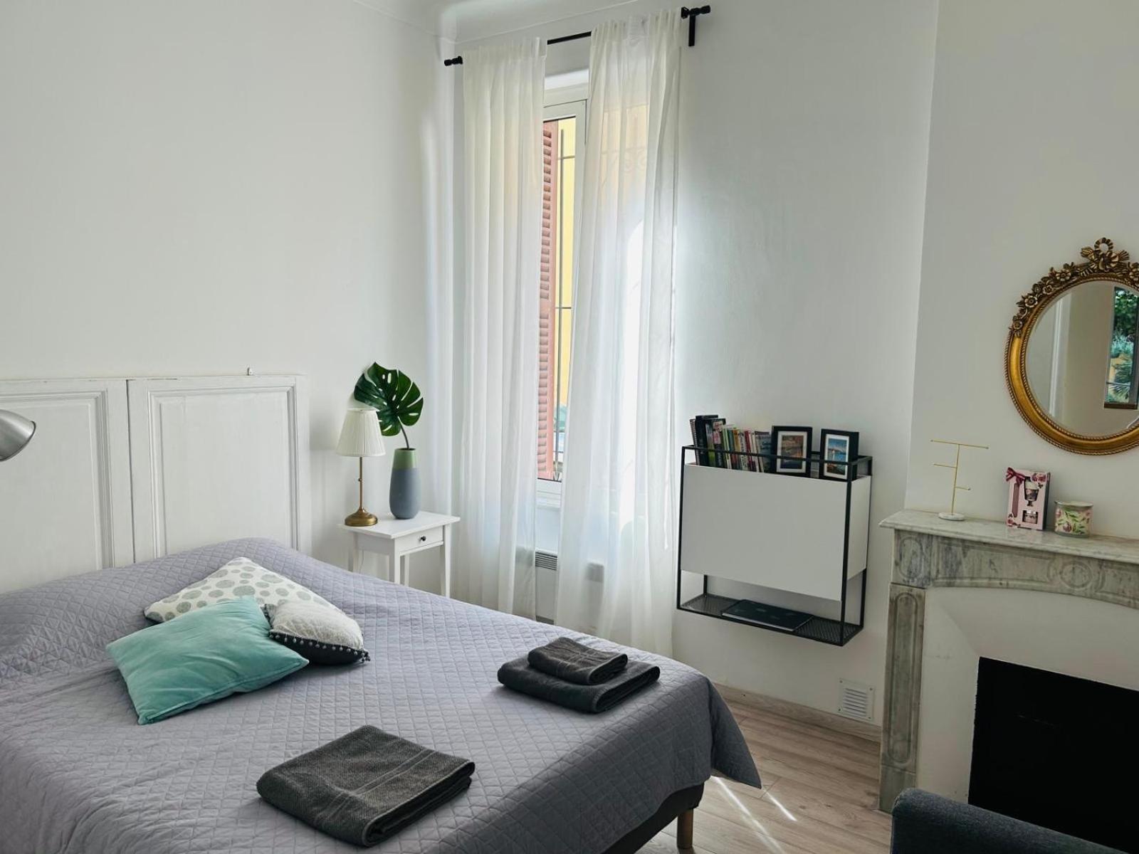 Charmante 3 Zimmer, Stadtwohnung Menton Extérieur photo